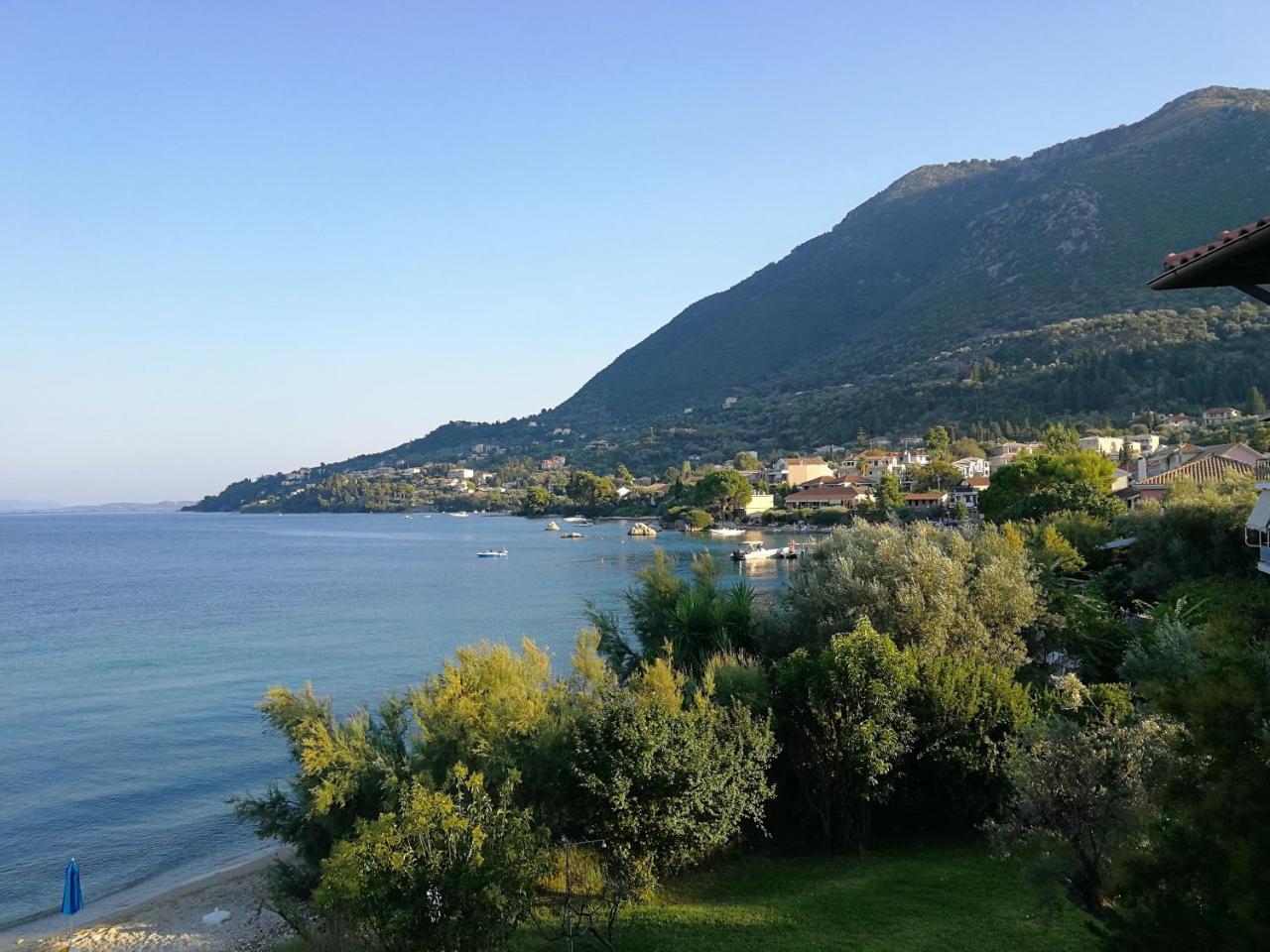 Arokaria Beach House Никиана Екстериор снимка